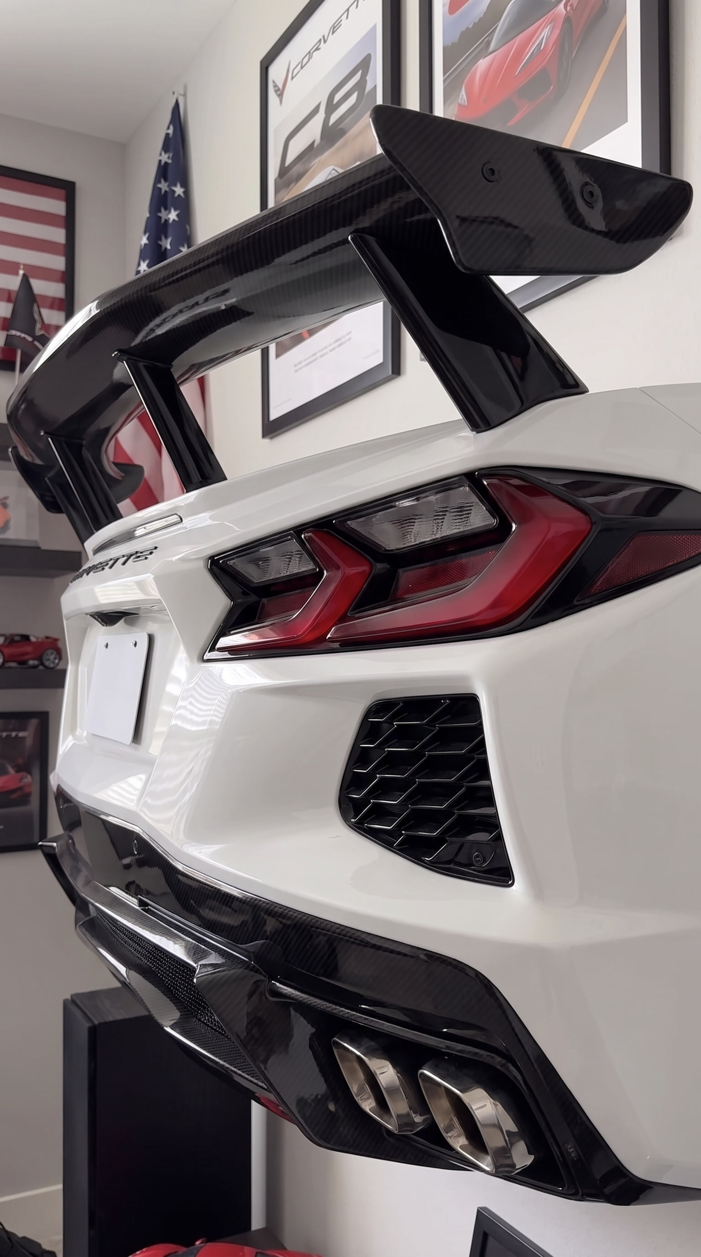 Motor Wall - Mounted Car Shelf