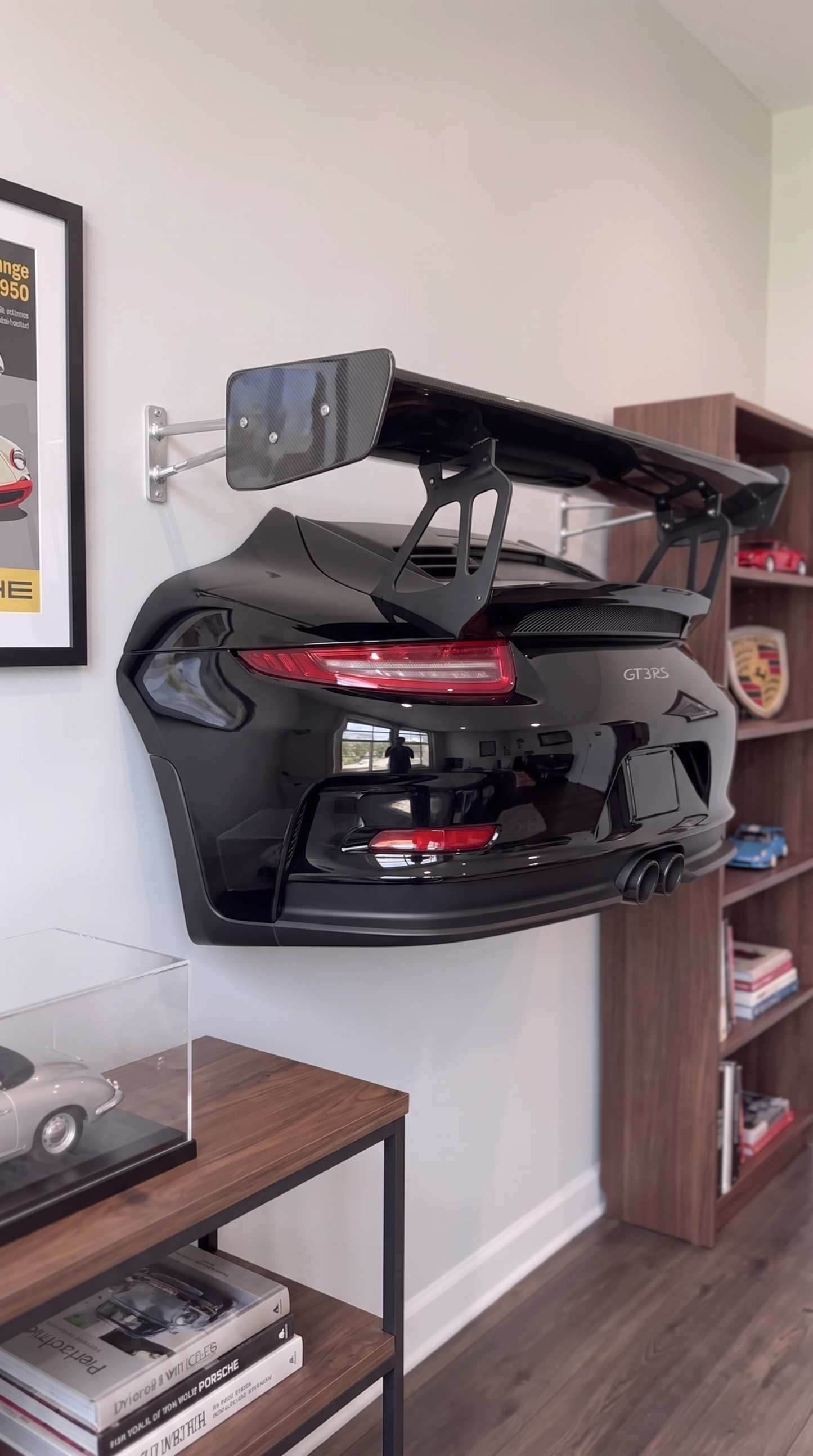 Motor Wall - Mounted Car Shelf